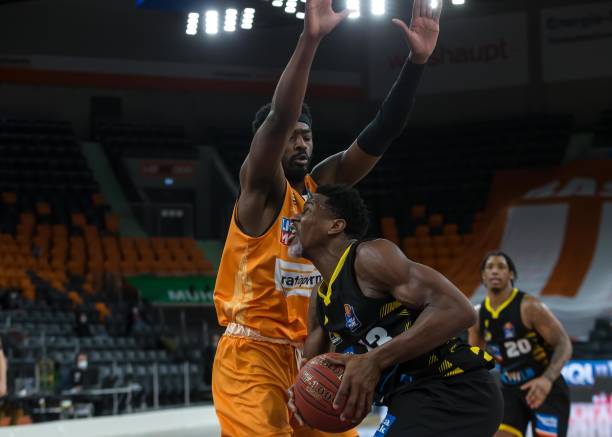 上展示了其 上展示了其