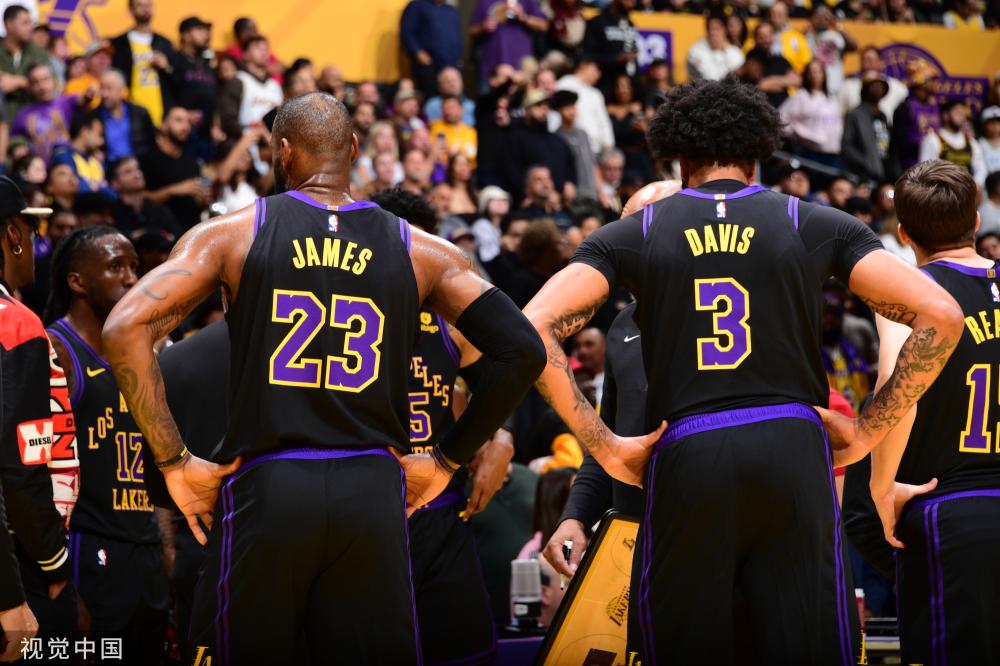 体系中脱颖 体系中脱颖