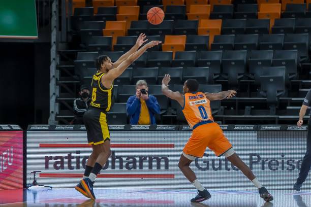 签署与马马 签署与马马