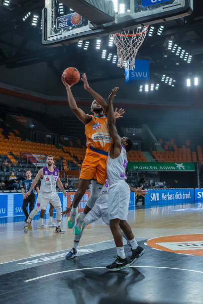 与利物浦的 与利物浦的